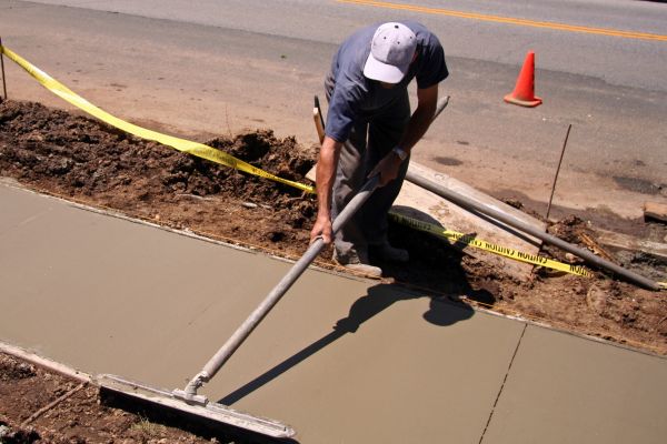 Cost of Sidewalk Pouring in Cedar City